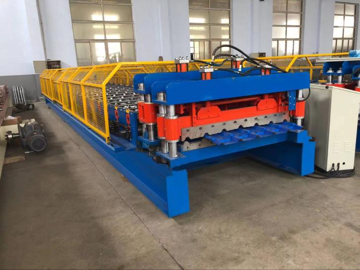 picture of metal roofing Roll Forming Machine